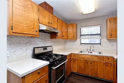 904 Walter Street, Austin, TX 78702 - Photo 8