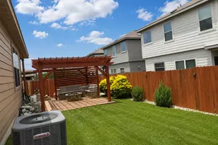 128 Robertson Ln, Jarrell, TX 76537 - Photo 2