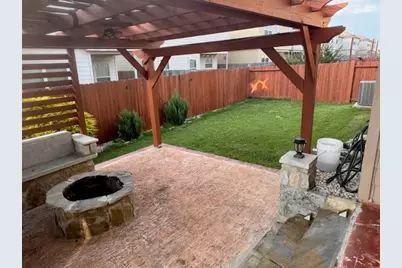 128 Robertson Lane, Jarrell, TX 76537 - Photo 6