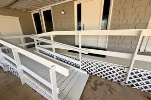 1102 Beech St, Taylor, TX 76574 - Photo 8