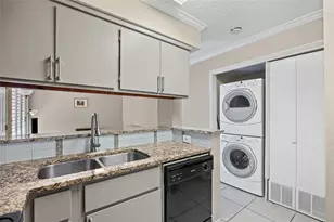 2510 San Gabriel St, Austin, TX 78705 - Photo 6