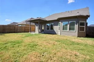 206 Pico St, Hutto, TX 78634 - Photo 24