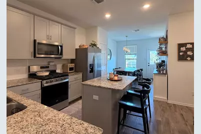 112 Bennington Drive, Liberty Hill, TX 78642 - Photo 8