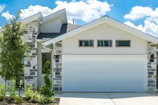 8704 Basil Hayden Ln, Austin, TX 78744 - Photo 2