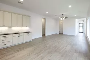 8704 Basil Hayden Ln, Austin, TX 78744 - Photo 8