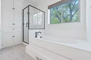 27030 Masters Pkwy, Spicewood, TX 78669 - Photo 24