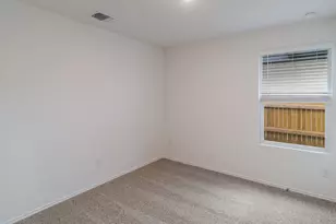 320 Santo Domingo Rd, Bastrop, TX 78602 - Photo 8