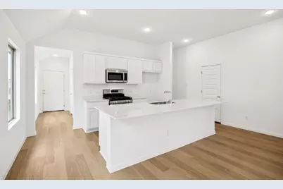 142 Tolo Drive, Elgin, TX 78621 - Photo 4