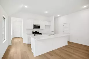 142 Tolo Dr, Elgin, TX 78621 - Photo 4