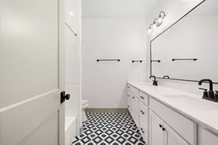 271 College S, La Grange, TX 78945 - Photo 12