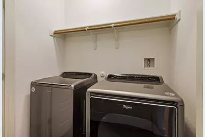 7209 Bassett Court, Austin, TX 78741 - Photo 20