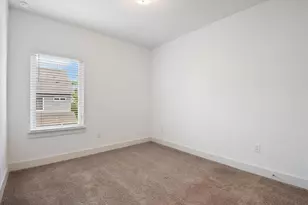 7209 Bassett Ct, Austin, TX 78741 - Photo 32
