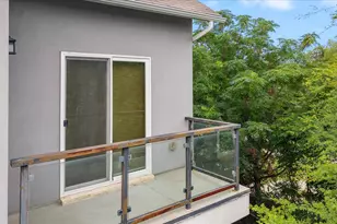 7209 Bassett Ct, Austin, TX 78741 - Photo 26