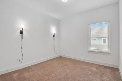 7209 Bassett Court, Austin, TX 78741 - Photo 20