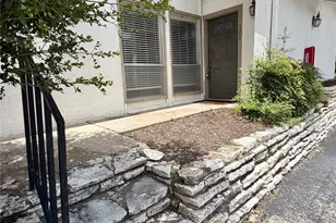 6910 Hart Ln, Austin, TX 78731 - Photo 20