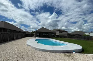 5929 Sardinia Dr, Round Rock, TX 78665 - Photo 2