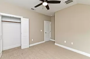 1202 Cometa St, Austin, TX 78721 - Photo 18