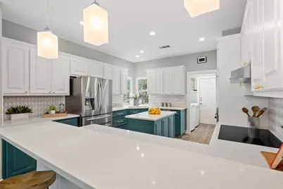 119 Crestview Drive, Lakeway, TX 78734 - Photo 6