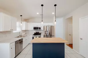 3704 Kissman Dr, Austin, TX 78728 - Photo 2