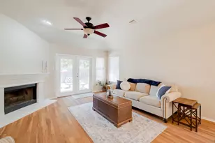 3704 Kissman Dr, Austin, TX 78728 - Photo 10