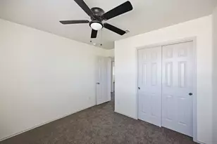 408 Azurite Dr, Jarrell, TX 76537 - Photo 20