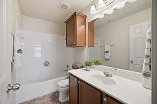 408 Azurite Dr, Jarrell, TX 76537 - Photo 18