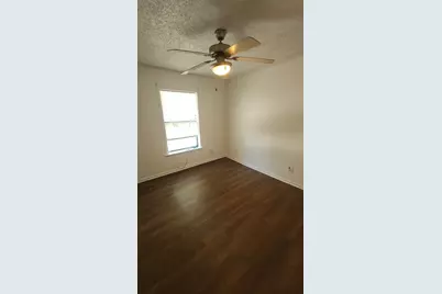 903 W 1st Street, Cameron, TX 76520 - Photo 8