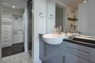 300 Bowie St, Austin, TX 78703 - Photo 16