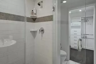 300 Bowie St, Austin, TX 78703 - Photo 18