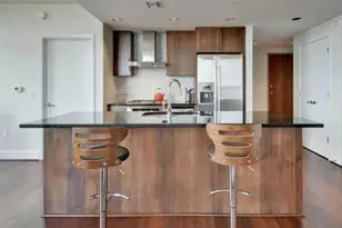 300 Bowie St, Austin, TX 78703 - Photo 12