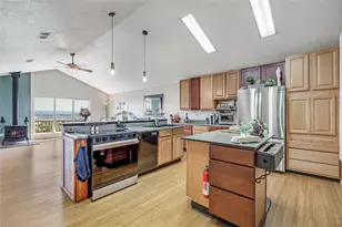 19519 Draper Mountain Trail, Lago Vista, TX 78645 - Photo 26
