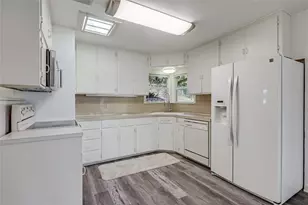 19519 Draper Mountain Trail, Lago Vista, TX 78645 - Photo 8