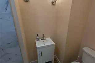 320 Laredo St, Lockhart, TX 78644 - Photo 20