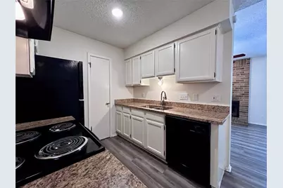 2103 Courtney Street #B, Austin, TX 78745 - Photo 8