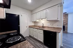 2103 Courtney St, Austin, TX 78745 - Photo 8