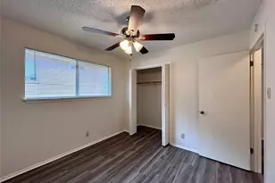 2103 Courtney St, Austin, TX 78745 - Photo 12