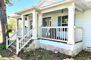 2105 W Gillis Ave, Cameron, TX 76520 - Photo 6