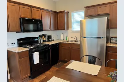 911-B Morrow Street, Austin, TX 78757 - Photo 4