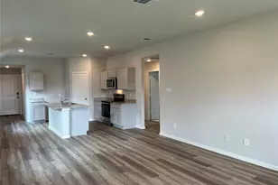 310 Pickel Dr, Rockdale, TX 76567 - Photo 2