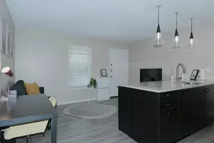 2302 East Side Dr, Austin, TX 78704 - Photo 2