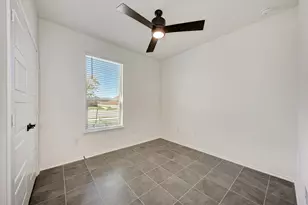 18600 Golden Eagle Way, Elgin, TX 78621 - Photo 26