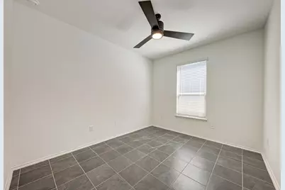 18600 Golden Eagle Way, Elgin, TX 78621 - Photo 32