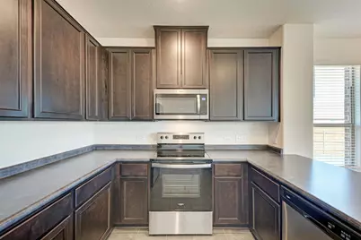 18600 Golden Eagle Way, Elgin, TX 78621 - Photo 16