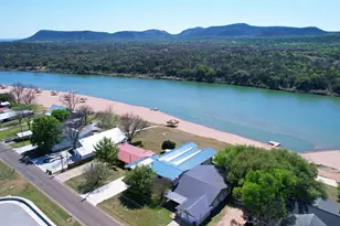 4690 River Oaks Dr, Kingsland, TX 78639 - Photo 2