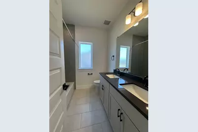 1321 Robin Trail, Round Rock, TX 78681 - Photo 32