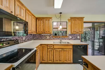 611 Mountain Crest Drive, Wimberley, TX 78676 - Photo 8