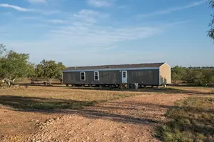1096 Co Rd 447, Waelder, TX 78959 - Photo 16