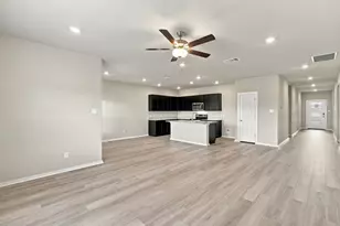 132 Wind Hl, Jarrell, TX 76537 - Photo 16