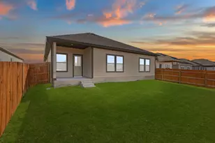132 Wind Hl, Jarrell, TX 76537 - Photo 28