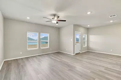 132 Wind Hill, Jarrell, TX 76537 - Photo 14